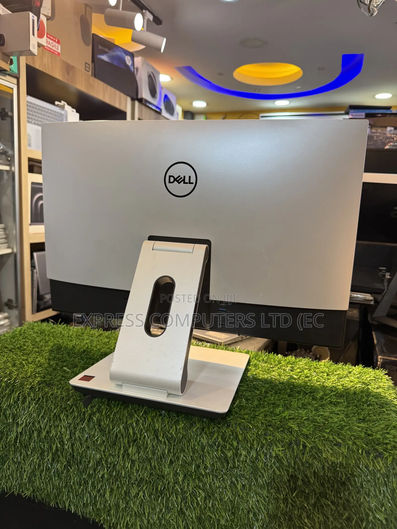 Desktop Computer Dell Inspiron 24 5000 16GB AMD A10 HDD+SSD 1T