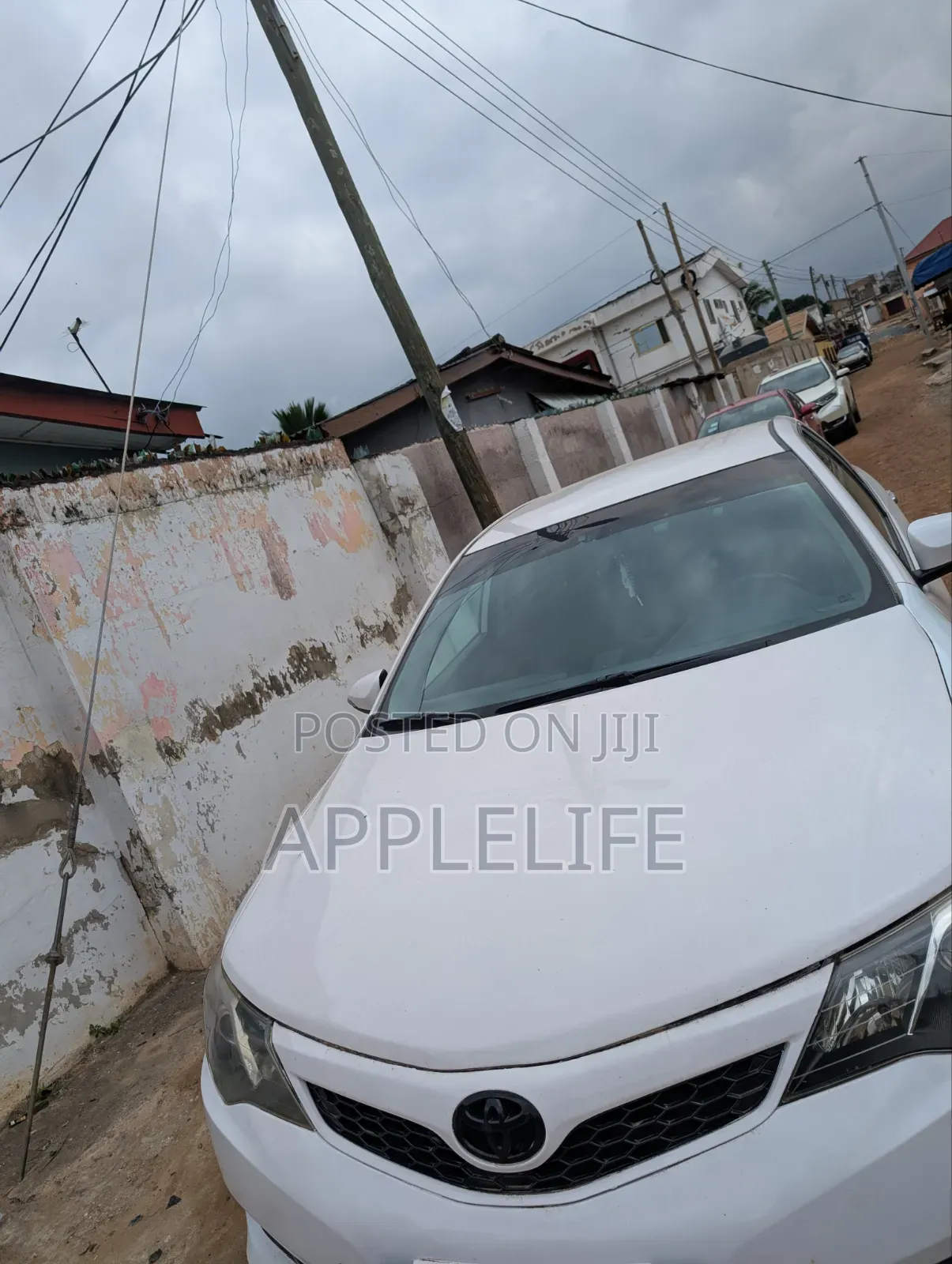 Toyota Camry SE 4dr Sedan w/Prod. End 11/13 (2.5L 4cyl 6A) 2014 White