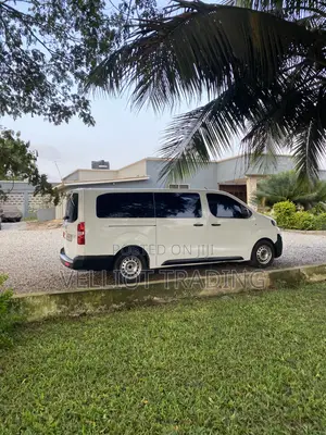 Toyota TownAce 2018 White