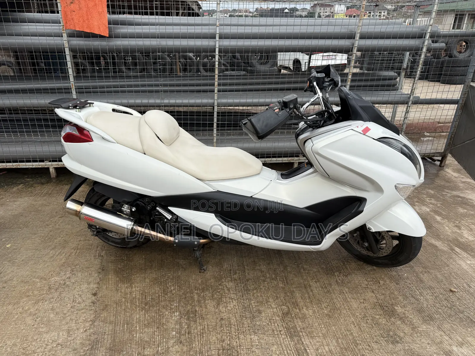 Yamaha Majesty 2021 White
