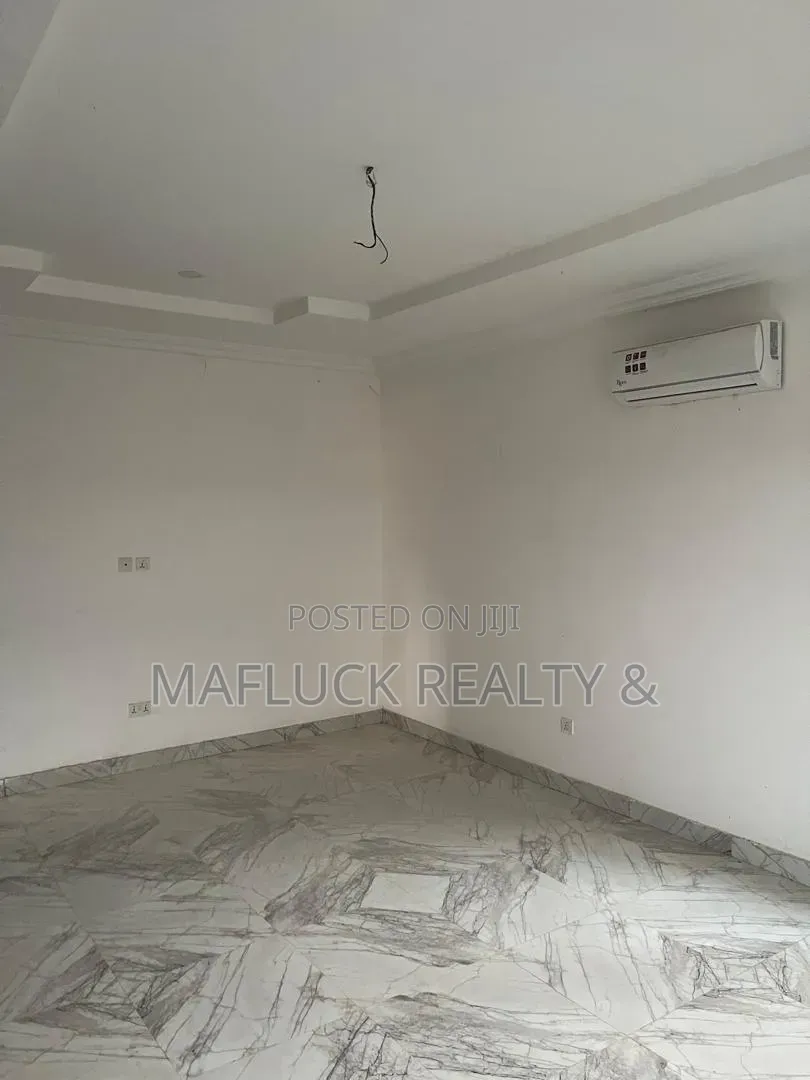 4bdrm House in Lakeside Estate, Ashaley Botwe for rent