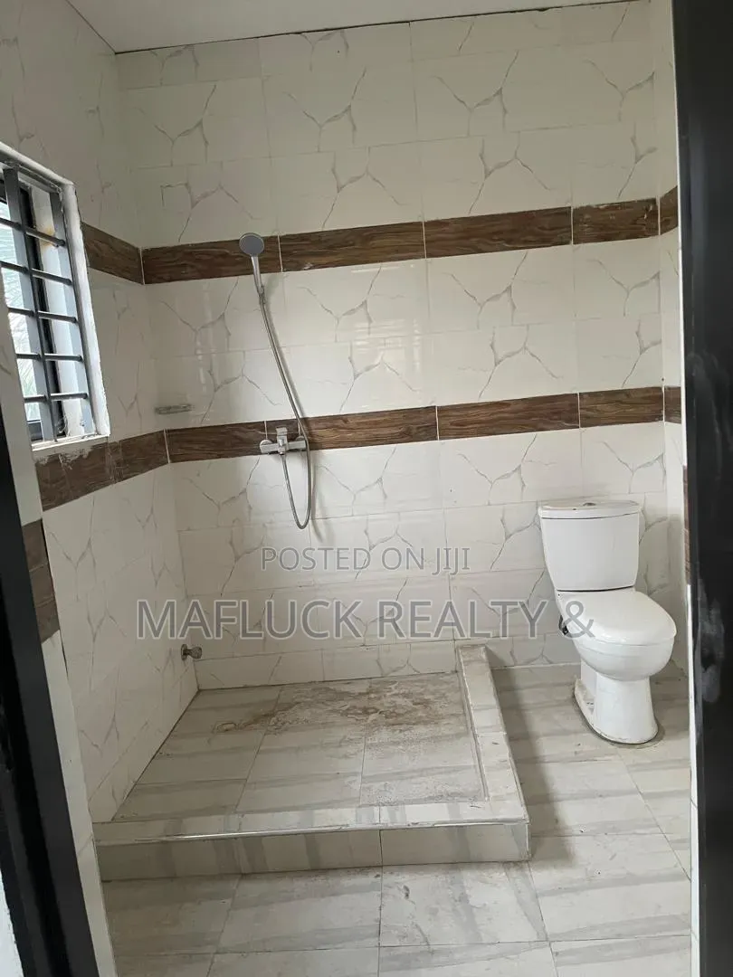 4bdrm House in Lakeside Estate, Ashaley Botwe for rent