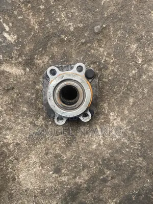 Nissan Sentra 2008 Front Hub