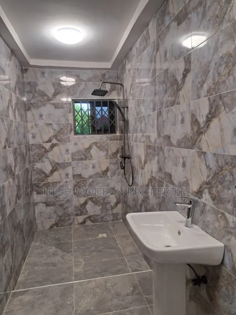 2bdrm Apartment in Manet, Teshie for rent