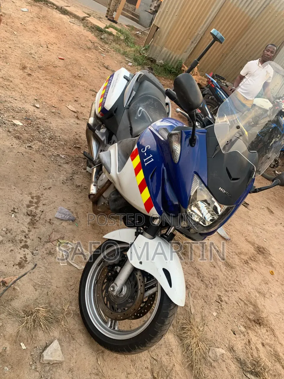 Honda 2013 Blue