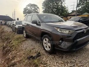 Toyota RAV4 2019 Gray