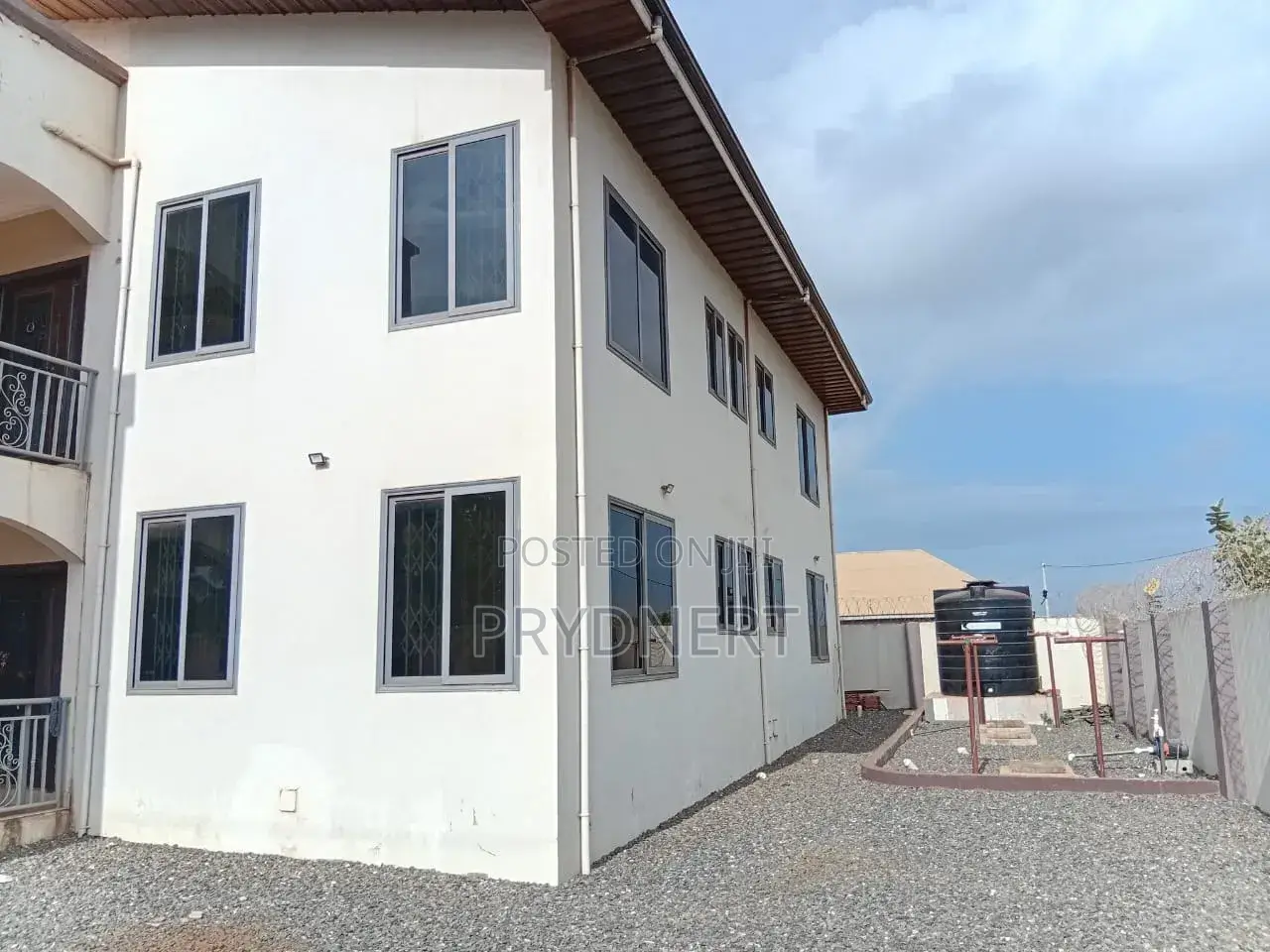 2bdrm Apartment in Savana C25, Tema Metropolitan for rent