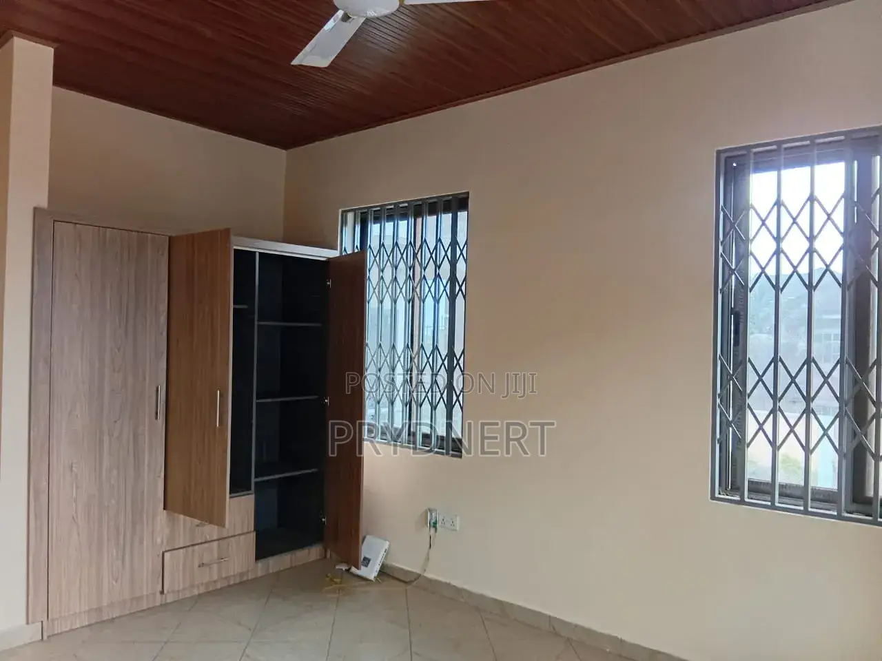 2bdrm Apartment in Savana C25, Tema Metropolitan for rent