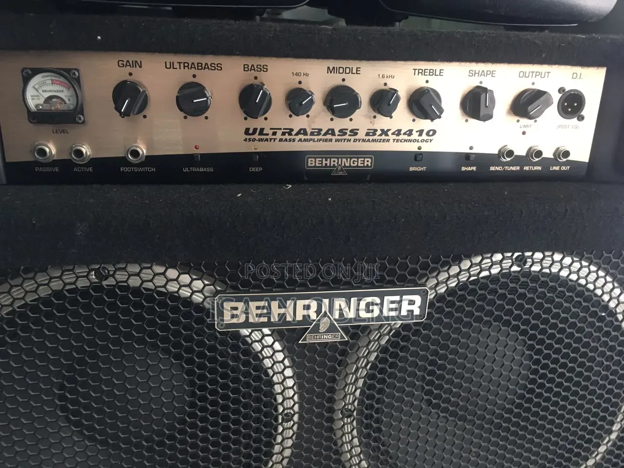 Behringer Base Combo