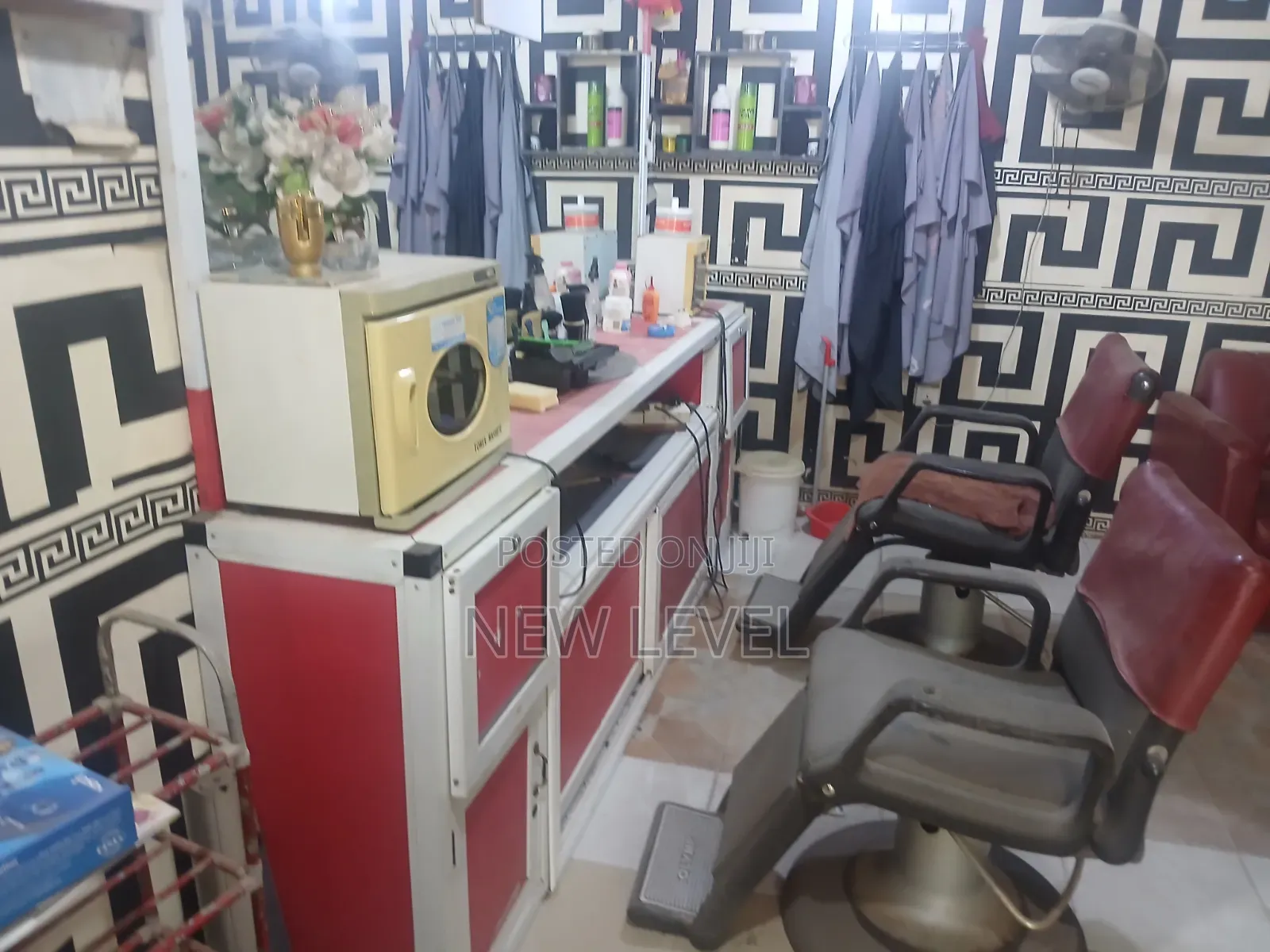Barbaring Saloon for Rent