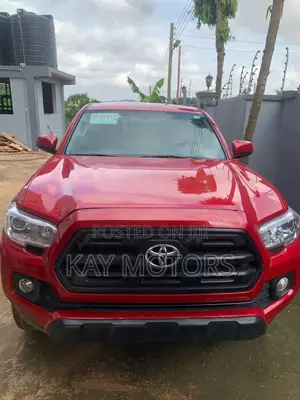 Toyota Tacoma SR5 2017 Red