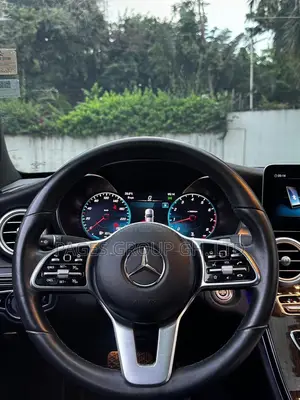 Mercedes-Benz C300 2020 White