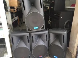 dB Monitors