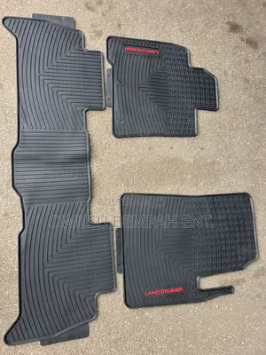 Land Cruiser 300 Floor Mat