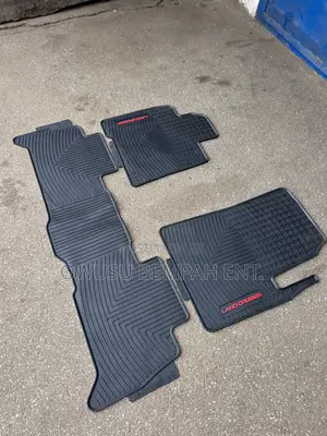Land Cruiser 2017+ Floor Carpet
