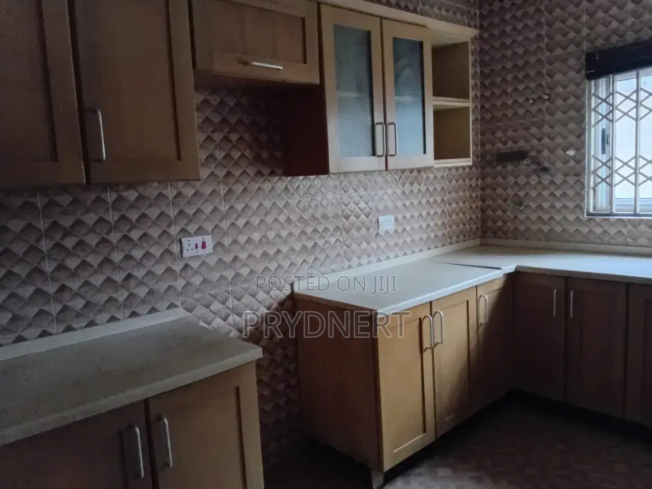 2bdrm Apartment in Devtraco C25, Tema Metropolitan for rent