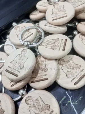 Customize Engraved Wooden Key Holder