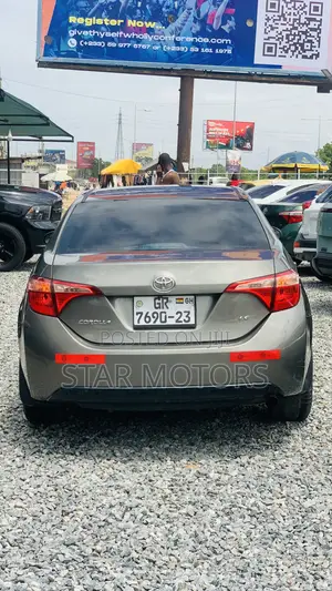 Toyota Corolla LE (1.8L 4cyl 2A) 2019 Gray