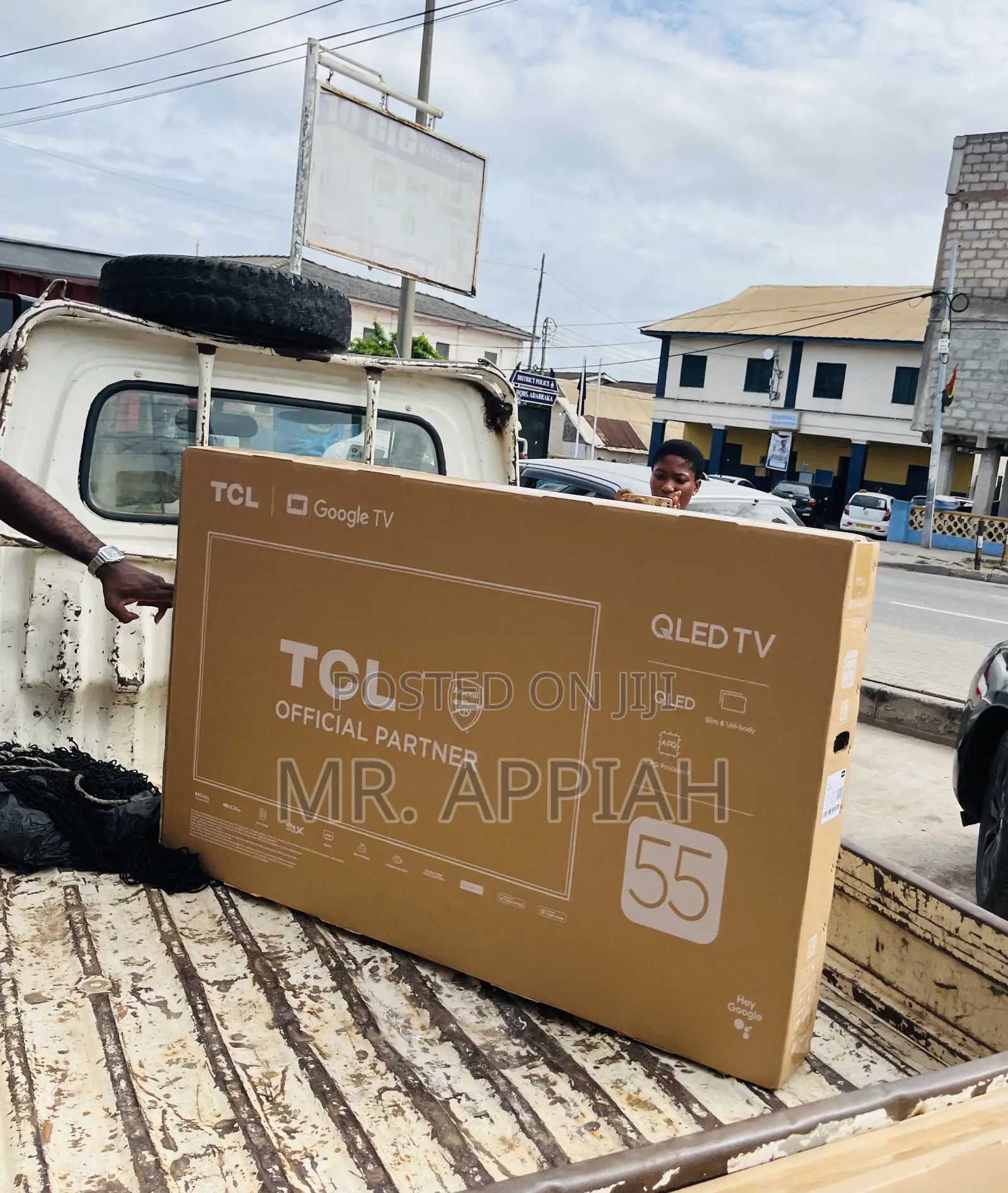 Extremely Classic TCL 55” Qled Smart Screen TV(2024 Model).