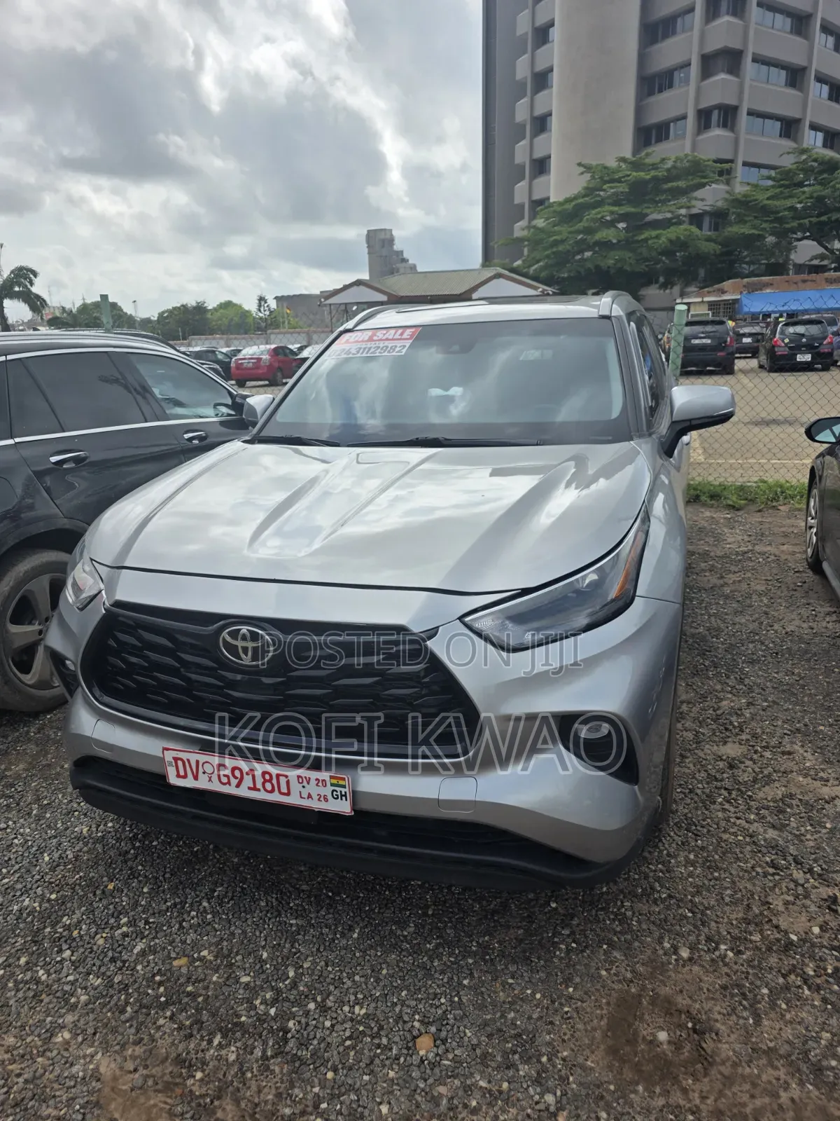 Toyota Highlander XLE AWD 2023 Gray