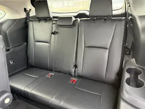 Toyota Highlander XLE AWD 2023 Gray