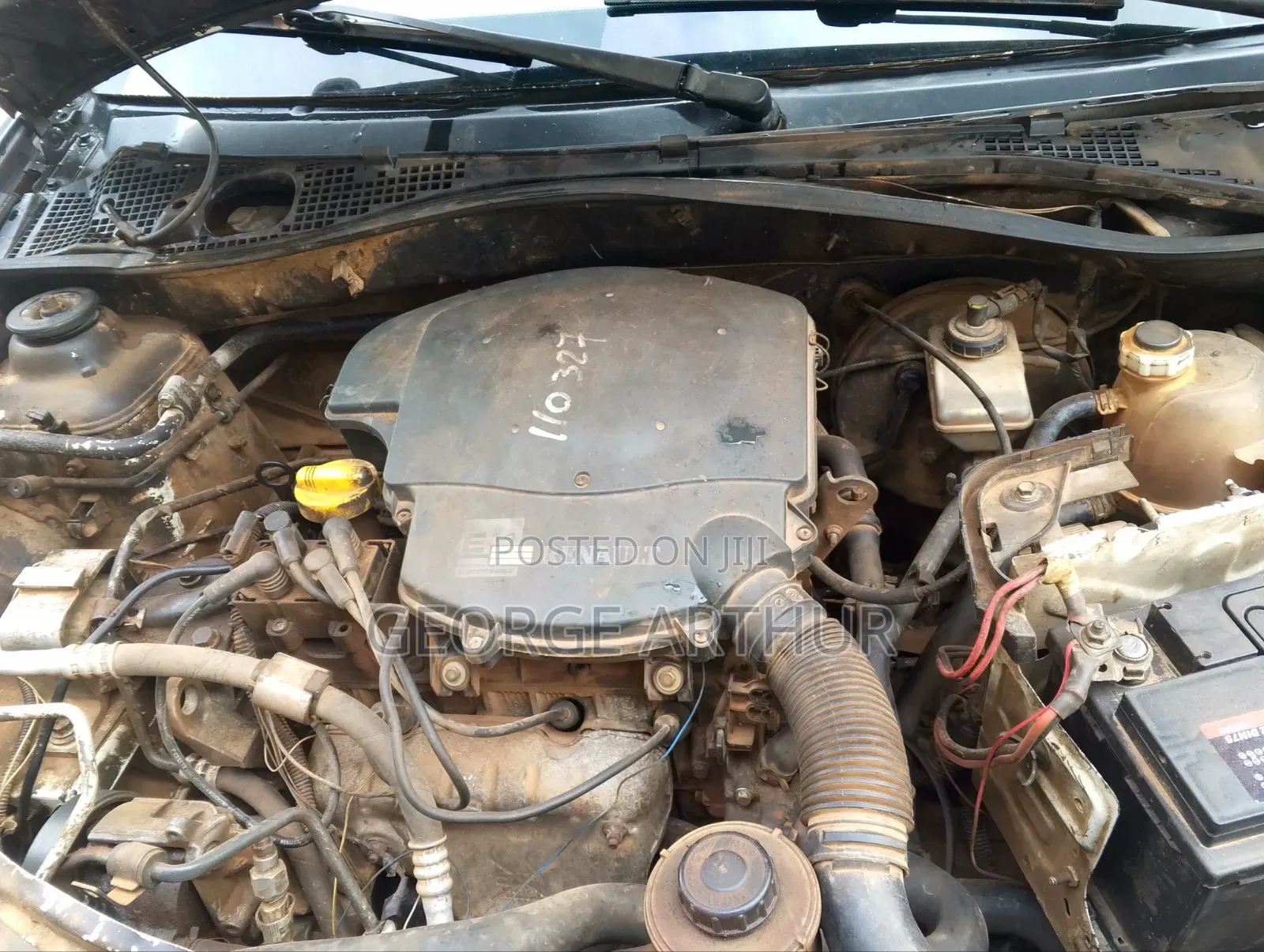 Renault Logan 2012 Gray