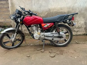 Royal RY125 2024 Red