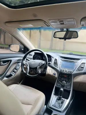 Hyundai Elantra Limited Sedan FWD (1.8L 4cyl 6A) 2013 Black