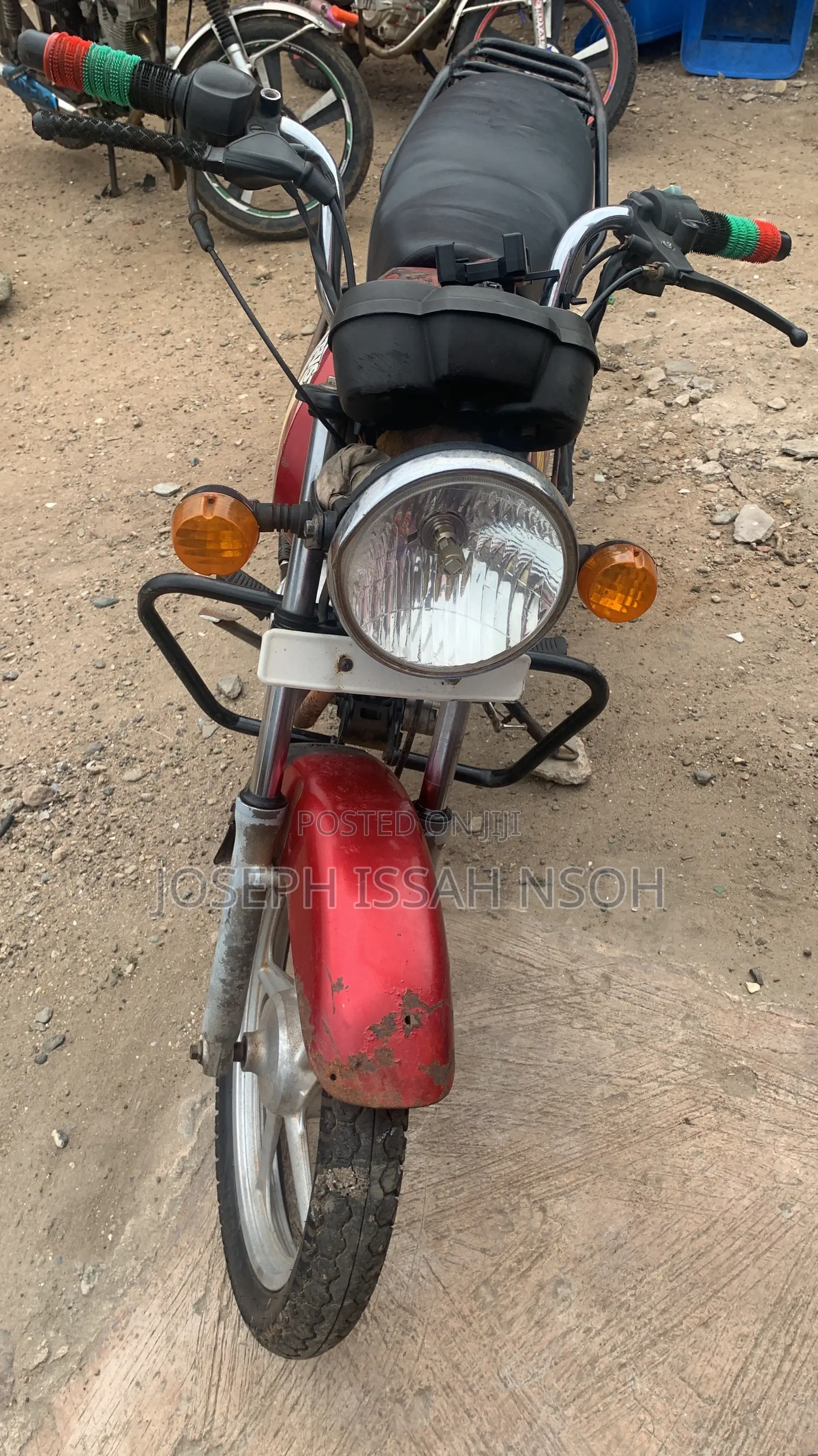 TVS HLX Plus ES 2022 Red