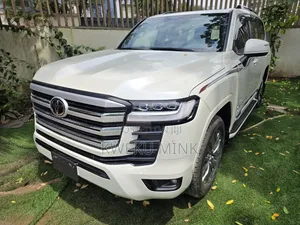 New Toyota Land Cruiser 2024 White