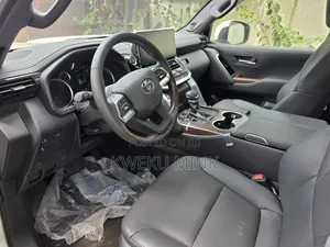 New Toyota Land Cruiser 2024 White