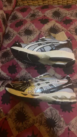 New ASICS Gel-Kayano 14 Running Shoes UK Size 9
