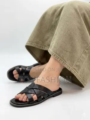 Ladies Easy Wear Slipers