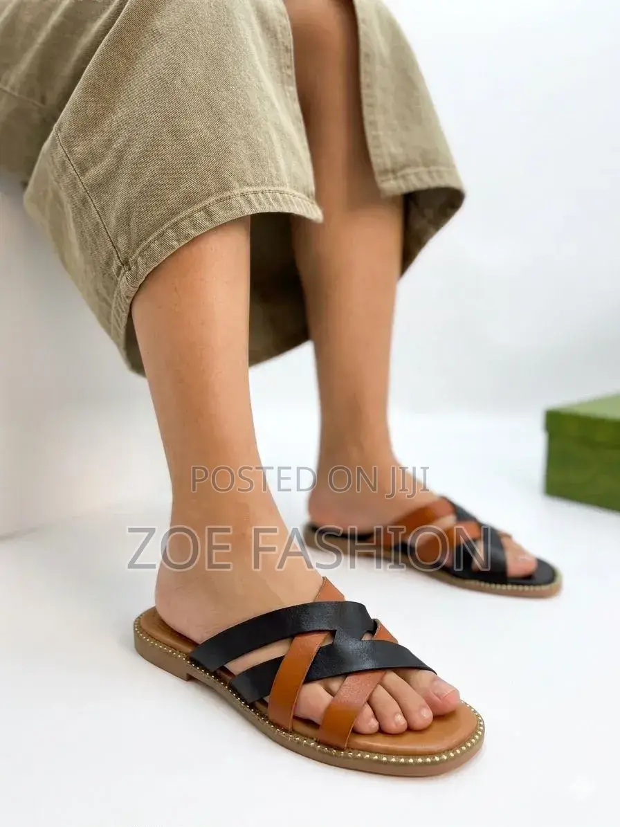 Ladies Easy Wear Slipers