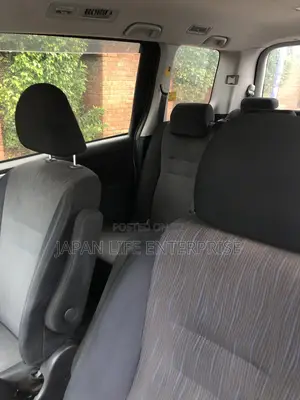 Toyota Voxy 2010 Burgundy