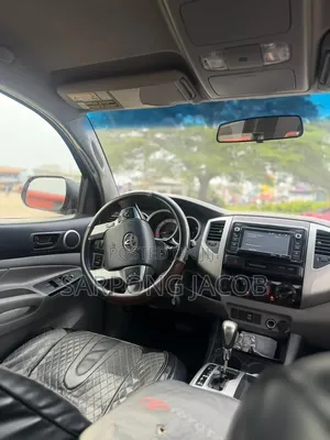 Toyota Tacoma 2015 Gray
