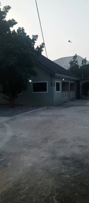 3bdrm House in Nopec Estate, Community 25 for sale