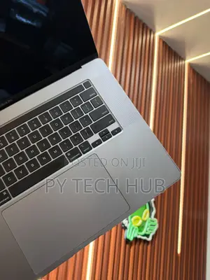 Laptop Apple MacBook Pro 2019 16GB Intel Core i7 SSD 500GB