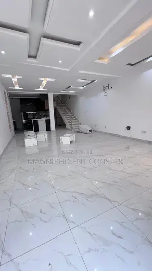 5bdrm Mansion in Ogbojo, East Legon for sale