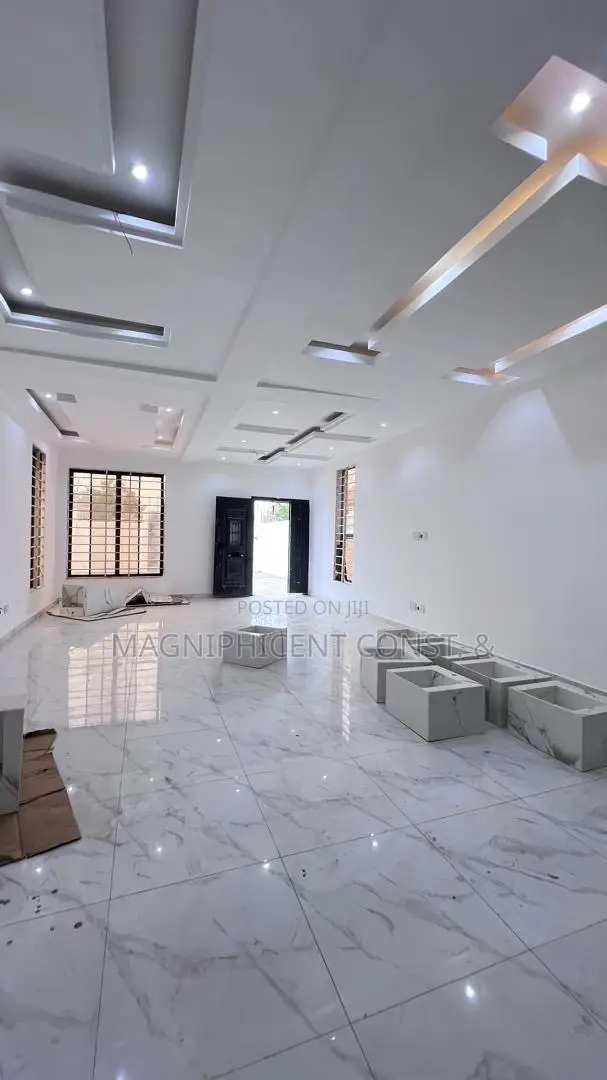 5bdrm Mansion in Ogbojo, East Legon for sale