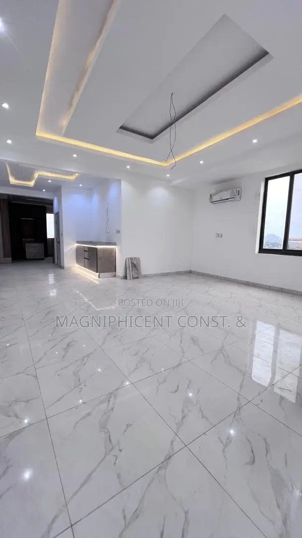 5bdrm Mansion in Ogbojo, East Legon for sale