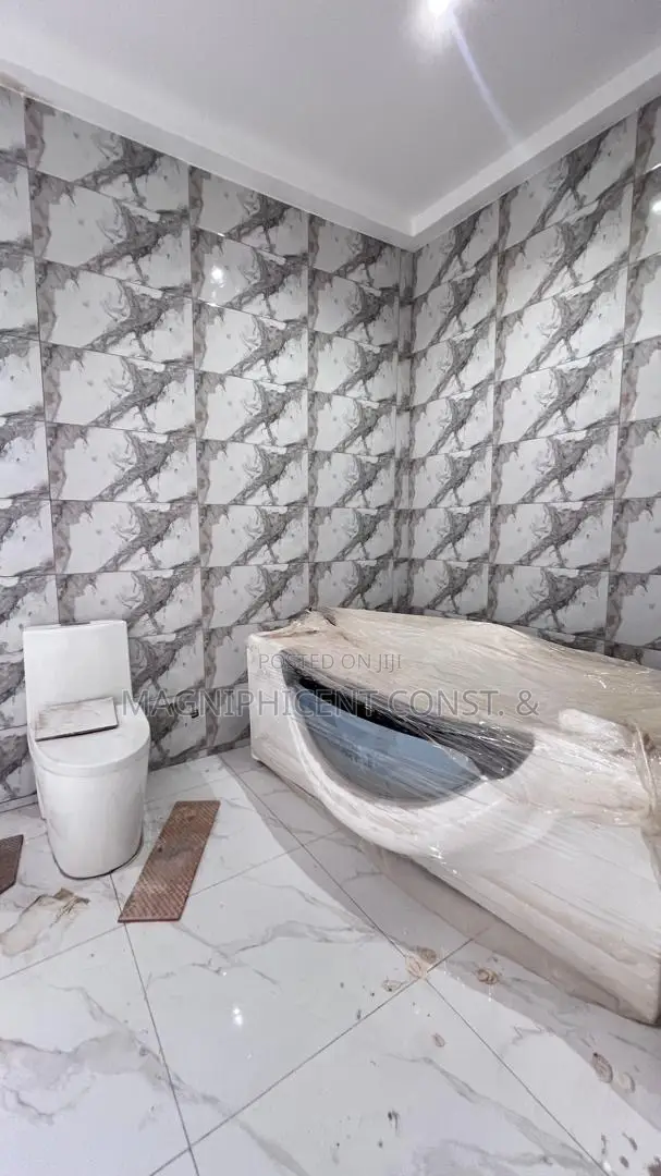 5bdrm Mansion in Ogbojo, East Legon for sale