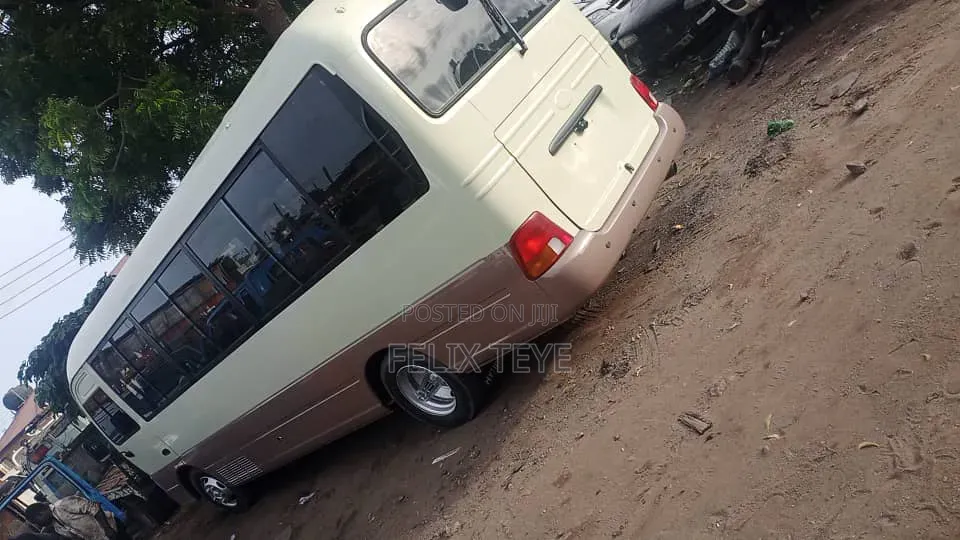 Hyundai County 2015 Grey