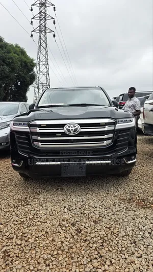 Toyota Land Cruiser 2016 Black