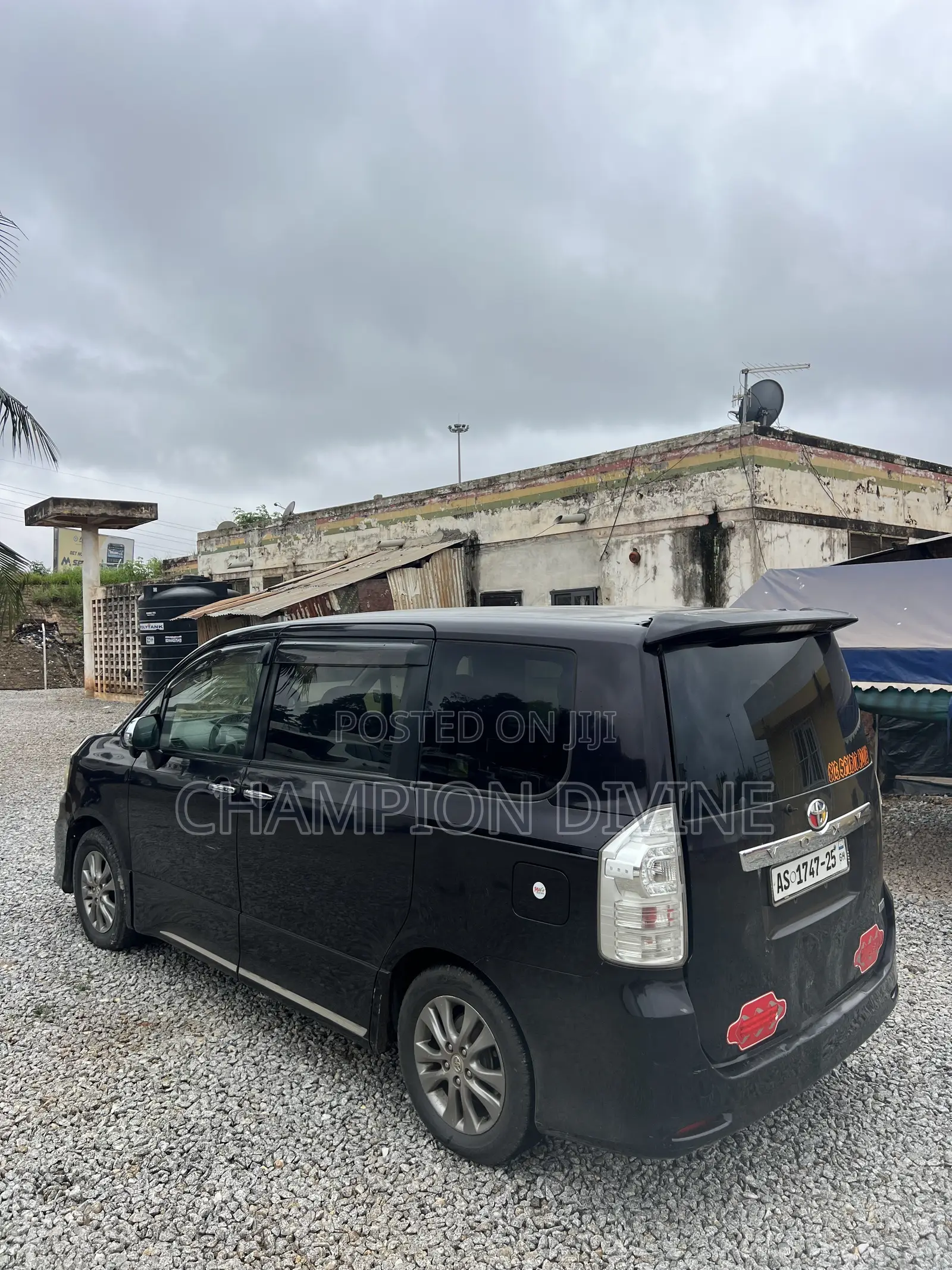 Toyota Voxy 2013 Brown