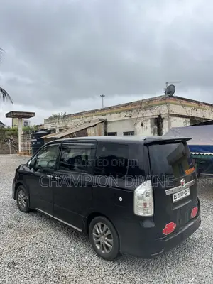 Toyota Voxy 2013 Brown