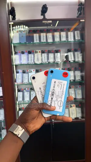 Apple iPhone XR 128 GB White