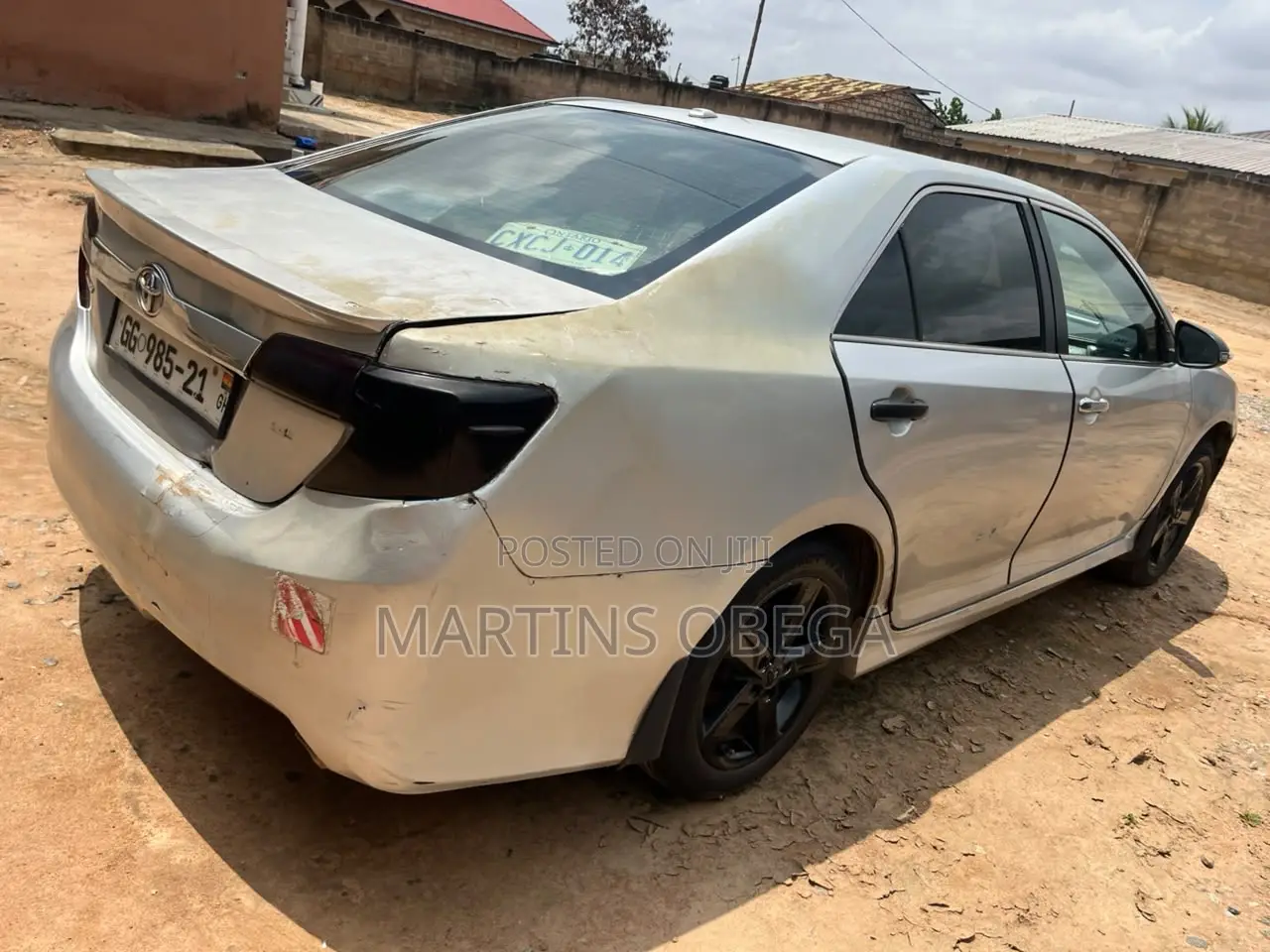 Toyota Camry LE 4dr Sedan (2.5L 4cyl 6A) 2012 Silver