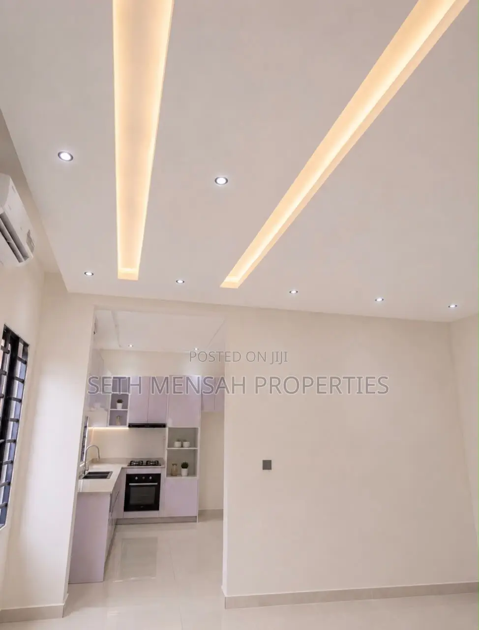 3bdrm House in 3 Bedroom Semi, Lake Side Estate for sale