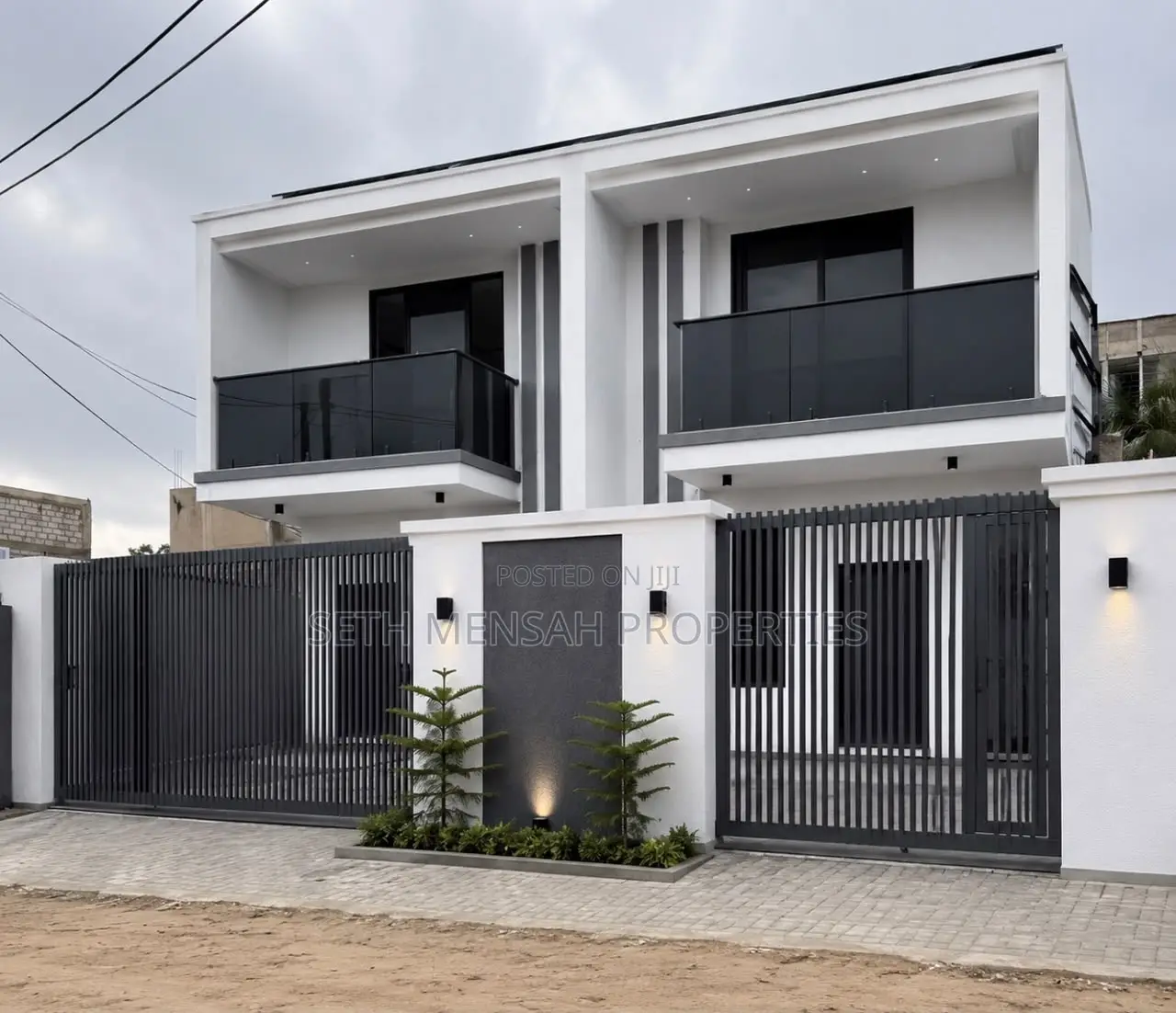 3bdrm House in 3 Bedroom Semi, Lake Side Estate for sale